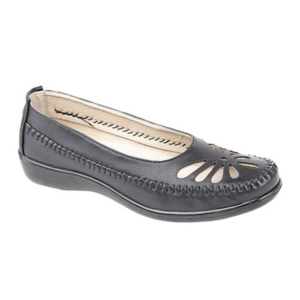 Boulevard Womens/Ladies Punched Summer Casual Shoes / Black